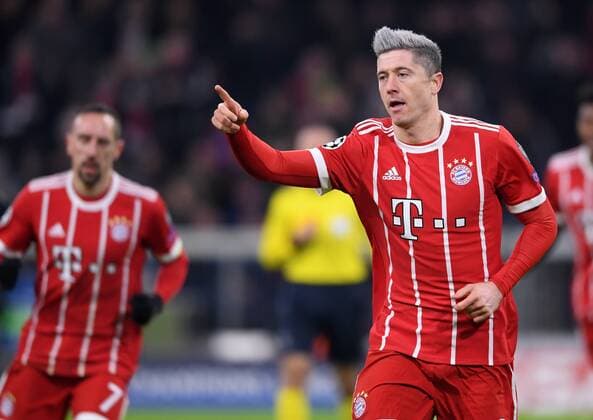 FUSSBALL CHAMPIONS LEAGUE SAISON 2017 2018 GRUPPENPHASE FC Bayern Muenchen - Paris Saint-Germain 05.12.2017 Torjubel: Robert Lewandowski (FC Bayern Muenchen) Muenchen