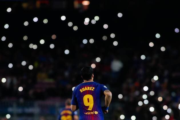 Bilder des Tages - SPORT Camp Nou, Barcelona, Spain; UEFA Champions League, FC Barcelona Barca versus Sporting Lisbon; Luis Suarez of FC Barcelona runs with the ball  xAndresxGarciax xAFP7x xFCxBarcelonaxvxSportigxLisboa,xChampionsxLeague,xSpain,xDecx05thx