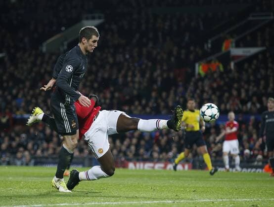 Romelu Lukaku of Manchester United ManU scores during the Champions League Group A match at the Old Trafford, Manchester. Picture date: December 5th 2017. Picture credit should read: Andrew Yates Sportimage EDITORIAL USE ONLY. No use with unauthorised audio, video, data, fixture lists, club league logos or live services. Online in-match use limited to 120 images, no video emulation. No use in betting, games or single club league player publications.