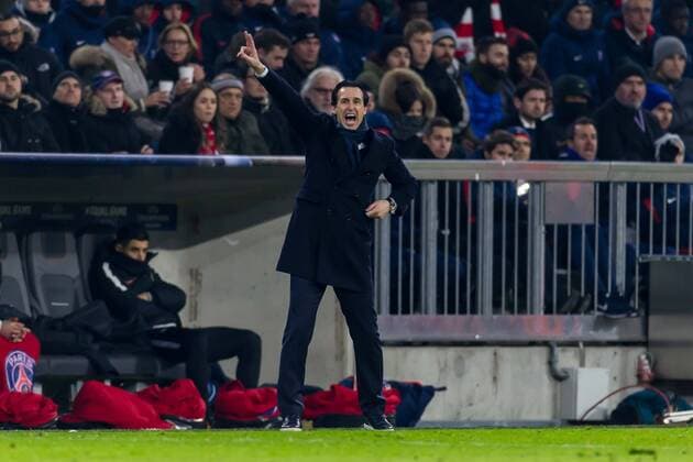 Muenchen, Deutschland 05.12.2017, UEFA Champions League - 2017 18 Season, Gruppenphase - Gruppe B - 6. Spieltag, FC Bayern Muenchen - Paris Saint-Germain , Coach Unai Emery (PSG) gestikuliert ( DeFodi048