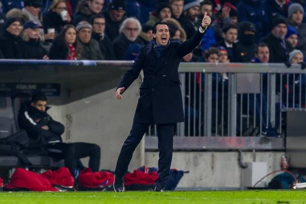 Muenchen, Deutschland 05.12.2017, UEFA Champions League - 2017 18 Season, Gruppenphase - Gruppe B - 6. Spieltag, FC Bayern Muenchen - Paris Saint-Germain , Coach Unai Emery (PSG) gestikuliert ( DeFodi048