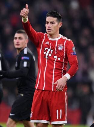 FUSSBALL CHAMPIONS LEAGUE SAISON 2017 2018 GRUPPENPHASE FC Bayern Muenchen - Paris Saint-Germain 05.12.2017 Daumen hoch: James Rodriguez (FC Bayern Muenchen) Muenchen