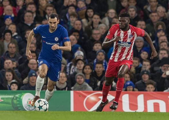 Football - 2017 2018 UEFA Champions League - Group C: Chelsea vs. Atletico Madrid Davide Zappacosta (Chelsea FC) drives past Thomas Partey (Atletico Madrid) before taking a shot at the Atletico goal at Stamford Bridge. COLORSPORT DANIEL BEARHAM  csp_che_atl_051217_