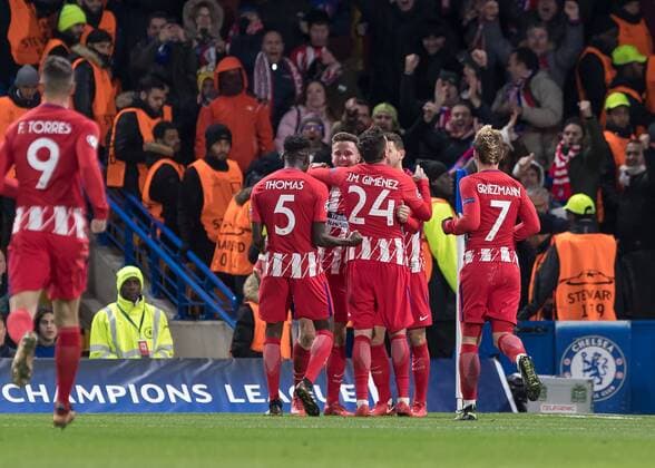 Football - 2017 2018 UEFA Champions League - Group C: Chelsea vs. Atletico Madrid Atletico Madrid players celebrate after opening the scoring at Stamford Bridge. COLORSPORT DANIEL BEARHAM  csp_che_atl_051217_