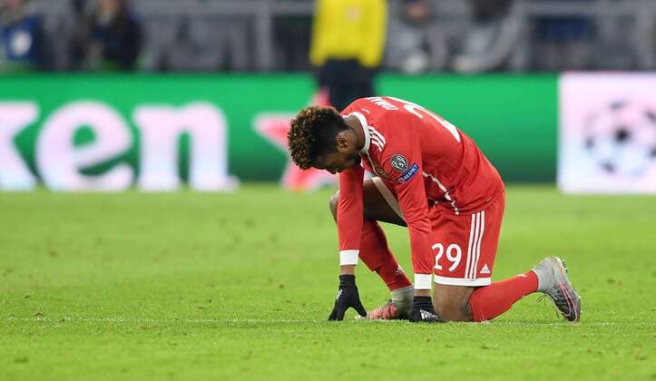 FUSSBALL CHAMPIONS LEAGUE SAISON 2017 2018 GRUPPENPHASE FC Bayern Muenchen - Paris Saint-Germain 05.12.2017 Kingsley Coman (FC Bayern Muenchen) verletzt sich kurz vor dem Abpfiff Muenchen