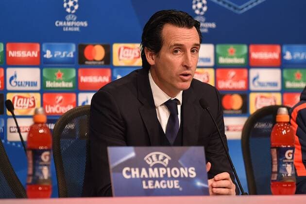 Fußball Champions League Gruppenphase 6. Spieltag FC Bayern München - Paris Saint-Germain am 05.12.2017 in der Allianz Arena in München Unai Emery ( Trainer Paris )