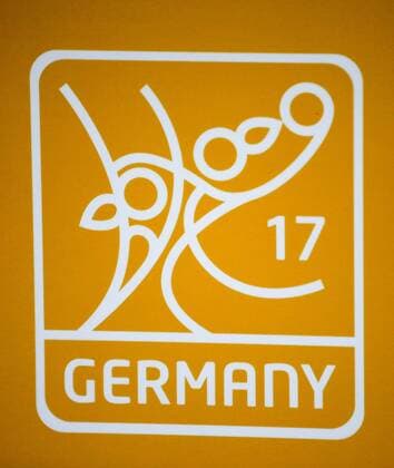 Deutschland - Serbien Handball Frauen WM Leipzig, 05.12.2017, Arena Leipzig, Weltmeisterschaft 2017, Handball Frauen Vorrunde Gruppe D. , Deutschland ( GER) vs Serbien ( SRB) 22:22 (9:11) , Im Bild: Logo der Handball WM 2017 ,