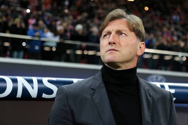 Bilder des Tages - SPORT GER, UEFA Champions League, Vorrunde, RasenBallsport Leipzig vs Besiktas Istanbul 06.12.17 , Leipzig, Red Bull Arena, GER, Saison 2017 2018, UEFA Champions League - Gruppe G, RasenBallsport Leipzig vs Besiktas Istanbul im Bild Trainer Ralph Hasenhüttl (Leipzig)