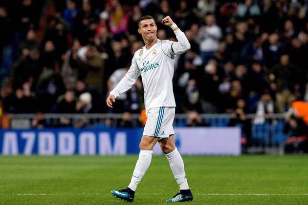 Real Madrid s Portuguese striker Cristiano Ronaldo (C) jubilates the second goal of the team during the UEFA Champions League 6th round groups phase match between Real Madrid and Borja Mayoral at the Santiago Berbabeu stadium in Madrid, Spain, 06 December 2017. Real Madrid vs. Borussia Dortmund !ACHTUNG: NUR REDAKTIONELLE NUTZUNG!  Copyright: xRodirgoxJimenezx MAD014 20171206-636481923369200923
