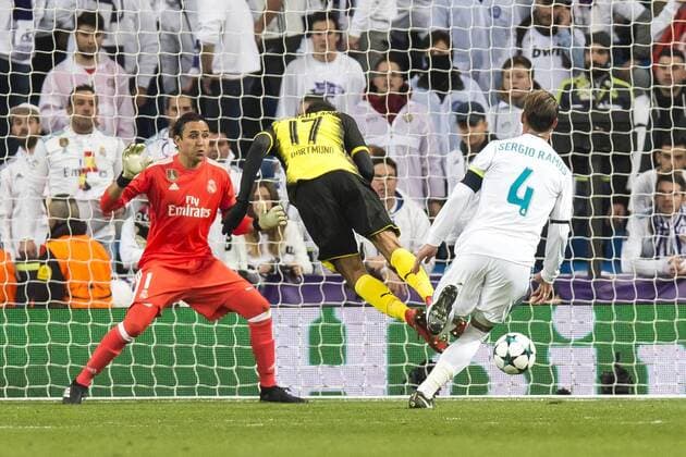 Fußball: Champions League, Saison 2017 2018, Gruppenphase, Gruppe H, Real Madrid - Borussia Dortmund am 06.12.2017 im Estadio Santiago Bernabeu in Madrid (Spanien). Dortmunds Pierre-Emerick Aubameyang trifft zum 2:1. Copyright: xKirchner DavidxInderliedx