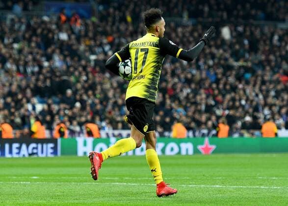 06.12.2017, xfux, Fussball Champions League, Real Madrid - Borussia Dortmund, emspor, v.l. Pierre-Emerick Aubameyang (Borussia Dortmund) Torjubel, Goal celebration, celebrate the goal zum 2:1 Madrid