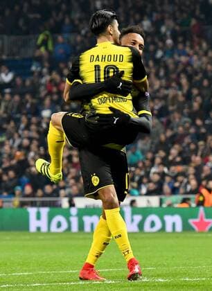 Bilder des Tages - SPORT 06.12.2017, xfux, Fussball Champions League, Real Madrid - Borussia Dortmund, emspor, v.l. Mahmoud Dahoud (Borussia Dortmund), Pierre-Emerick Aubameyang (Borussia Dortmund) Torjubel, Goal celebration, celebrate the goal zum 2:2 Madrid