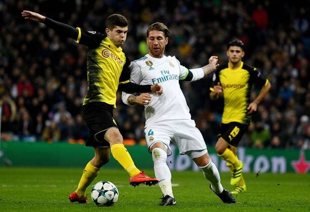 06.12.2017, xfux, Fussball Champions League, Real Madrid - Borussia Dortmund, emspor, v.l. Christian Pulisic (Borussia Dortmund), Sergio Ramos (Real Madrid) Madrid