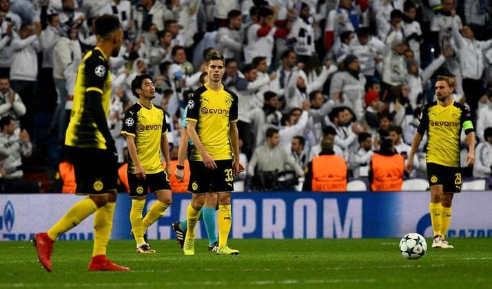 06.12.2017, xfux, Fussball Champions League, Real Madrid - Borussia Dortmund, emspor, v.l. Shinji Kagawa (Borussia Dortmund), Julian Weigl (Borussia Dortmund) enttaeuscht, enttaeuscht schauend, dissapointed Madrid