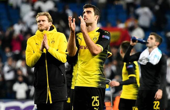 06.12.2017, xfux, Fussball Champions League, Real Madrid - Borussia Dortmund, emspor, v.l. Sokratis (Borussia Dortmund) enttaeuscht, enttaeuscht schauend, dissapointed Madrid