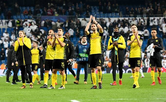 06.12.2017, xfux, Fussball Champions League, Real Madrid - Borussia Dortmund, emspor, v.l. Sokratis (Borussia Dortmund), Neven Subotic (Borussia Dortmund), Julian Weigl (Borussia Dortmund) und Spieler Borussia Dortmund BVB enttaeuscht, enttaeuscht schauend, dissapointed Madrid