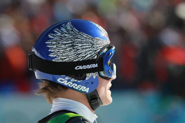 Thomas Morgenstern - Helm Olympic Games Olympische Spiele Olympia OS Vancouver 2010 - 20 02 2010 Skispringen Großschanze, Vancouver British Columbia Kanada *** Thomas Morgenstern helmet of Olympic Games Vancouver 2010 20 02 2010 ski jumping large hill Vancouver British Columbia Canada