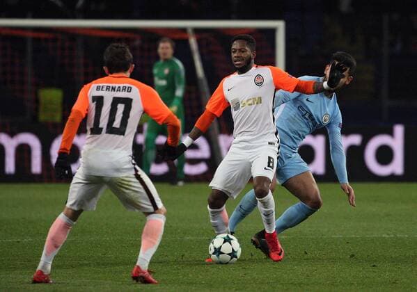 Midfielders Bernard and Fred (L to R) of FC Shakhtar Donetsk are seen in action during the UEFA Champions League Group F match against Manchester City FC at the Metalist Stadium in Kharkiv, northeastern Ukraine, December 6, 2017. Ukrinform. KHARKIV. FC Shakhtar Donetsk has beaten Manchester City FC 2-1 in the UEFA Champions League Group F match at Kharkiv s Metalist Stadium. Pitmen?s midfielder Bernard and defender Ismaily put their team in the lead in the first half (26?, 32? respectively). The visitors managed to score in added time when Manchester City?s forward Sergio Aguero took a successful penalty kick. Thus, FC Shakhtar Donetsk secured the second place in Group F and put an end to a winning streak of Manchester City FC this season. To celebrate his team?s victory, coach Paulo Fonseca appeared at the post-match news conference dressed as Zorro. The Shakhtar manager fulfilled his promise he had made if the Ukrainian champions reached the knockout stage of the Champions League. Shakhtar defeats Manchester City in Kharkiv  Copyright: xDanilxShamkinx