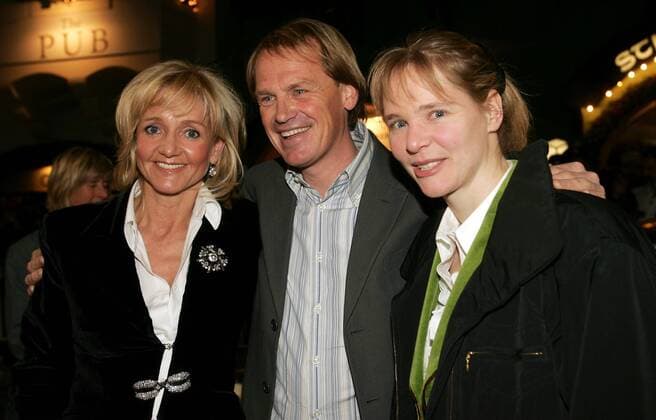 Christa Kinshofer-Guethlein, Markus Wasmeier und Katja Seizinger (v.links)-AUDI Night 2005 im Hotel Tenne in Kitzbuehel am 21.01.2005. Portrait , Kitzbuehel Oesterreich 00009