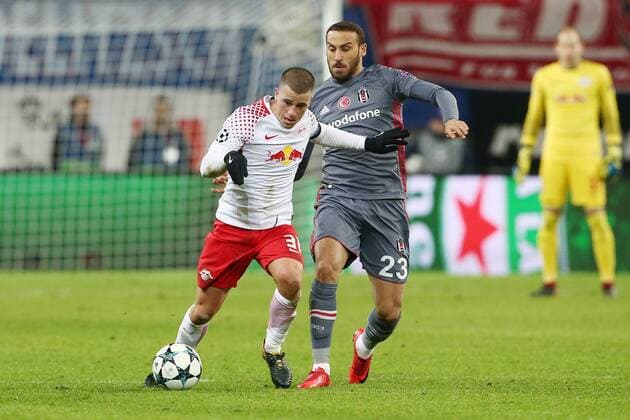 Diego Demme, Cenk Tosun Aktion Spielszene Zweikampf Fußball Fussball UEFA CL Championsleague Herren Saison 2017 2018 06.12.2017 RB Leipzig RBL vs. Besiktas Istanbul