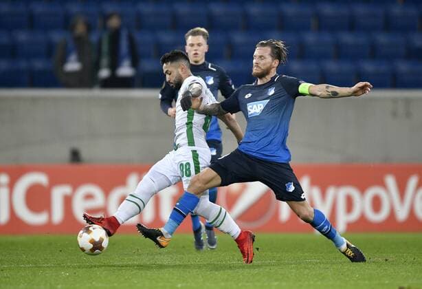 Zweikampf, Aktion Eugen Polanski TSG 1899 Hoffenheim gegen Wanderson PFC Ludogorets Razgrad TSG 1899 Hoffenheim vs PFC Ludogorets Razgrad Europa League 07.12.2017 TSG 1899 Hoffenheim vs PFC Ludogorets Razgrad