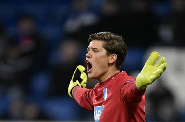 Torwart Gregor Kobel TSG 1899 Hoffenheim Gestik, Geste TSG 1899 Hoffenheim vs PFC Ludogorets Razgrad Europa League 07.12.2017 TSG 1899 Hoffenheim vs PFC Ludogorets Razgrad