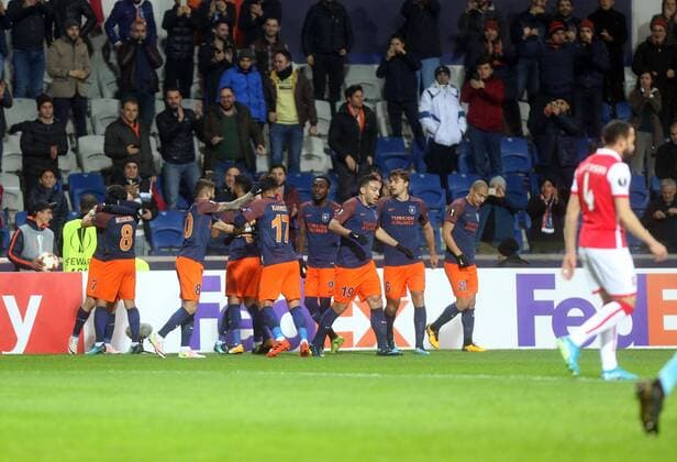 Edin Visca of Medipol Basaksehir celebrates his goal with his teammates during Medipol Basaksehir vs. Braga UEFA Europe League at Istanbul Fatih Terim Stadium, 7th of Dec, 2017.  Copyright: TolgaxAdanali 15871853