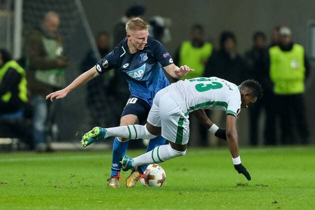 Sinsheim, Deutschland 07.12.2017, UEFA Europa League - 2017 18 Season, Gruppenphase - Gruppe C - 6. Spieltag, TSG 1899 Hoffenheim - PFC Ludogorets 1945 , Philipp Ochs (TSG) und Virgil Misidjan (Ludogorets) im Zweikampf ( DeFodi507