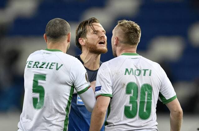 Themen der Woche Bilder des Tages - SPORT Eugen Polanski TSG 1899 Hoffenheim und Cosmin Moti PFC Ludogorets Razgrad geraten aneinander TSG 1899 Hoffenheim vs PFC Ludogorets Razgrad Europa League 07.12.2017 TSG 1899 Hoffenheim vs PFC Ludogorets Razgrad