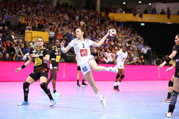 Blandine Dancette (Frankreich) beim Wurf, Spanien vs Frankreich, IHF Frauen Handball Weltmeisterschaft, 07.12.2017, Fotograf Neis Eibner Trier Copyright: xEibner-Pressefoto AlexanderxNeisx EP_ANS