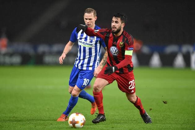 Fussball, Herren, Saison 2017 2018, UEFA Europa League (Gruppe J, 6. Spieltag) in Berlin, Hertha BSC - Östersunds FK, Ondrej Duda (Nr. 10, Hertha BSC), Brwa Nouri (Nr. 22, Östersunds FK), 07.12.17, Copyright: xMichaelxHundtx xMatthiasxKochx