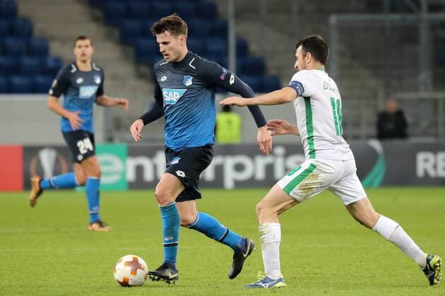 v.li.: Havard Nordtveit (Hoffenheim, 6), Svetoslav Dyakov (Rasgrad, 18), Aktion, Action, Spielszene, Fussball, UEFA Europa League, TSG 1899 Hoffenheim - PFK Ludogorez Rasgrad 1945,