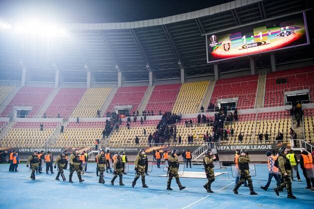 171207 Police after the Europa League match between FK Vardar and Rosenborg on December 7, 2017 in Skopje. Photo: Jon Olav Nesvold BILDBYRN kod JE 160096 Copyright: JONxOLAVxNESVOLD BB171207ZQ011