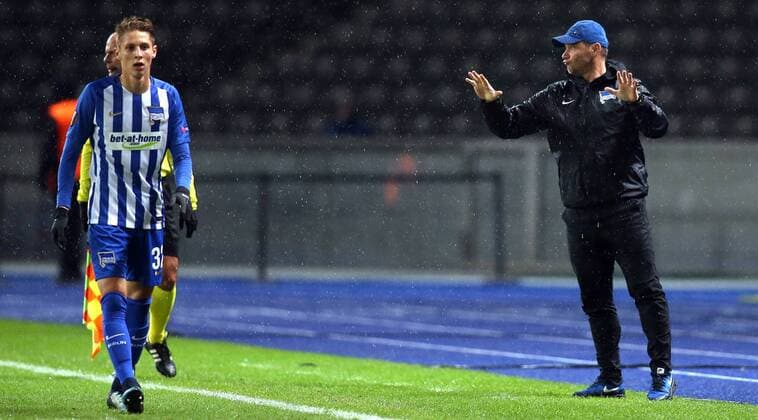 Berlin, Olympiastadion Berlin, Europa League, Hertha BSC gegen Östersunds FK Bild:Cheftrainer Pal Dardai Fußball - Europa League - Hertha BSC - Östersunds FK