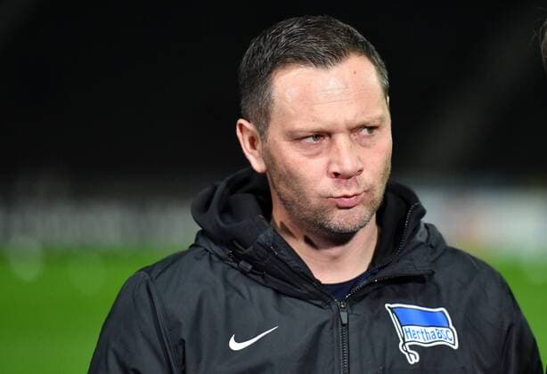Pal Dardai (Trainer Hertha BSC), vor dem Spiel Hertha BSC Berlin - Östersunds FK Europa League, Gruppenphase, Rückspiel, Fußball, Fussball, soccer, Herren, Männer, Maenner, Deutschland, Germany Berlin, 7.12.2017, Olympiastadion