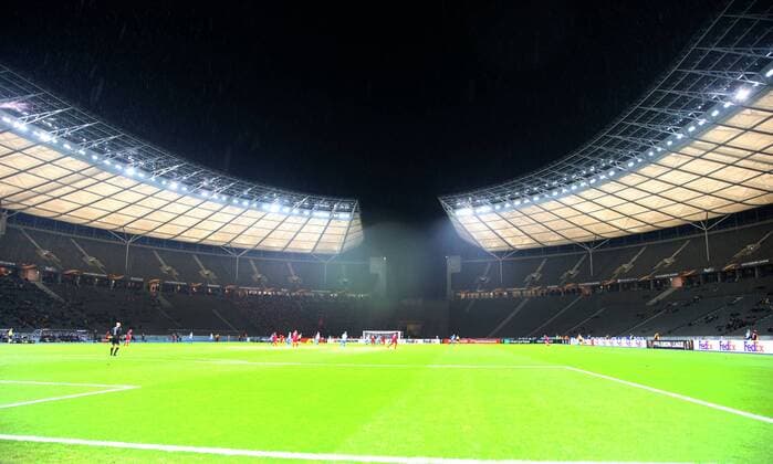 GER, Europa League, Hertha BSC VS. astersund FK 07.12.2017, OLympiastadion, Berlin, GER, Europa League, Hertha BSC VS. astersund FK, im Bild Olympiastadion im Regen, leer