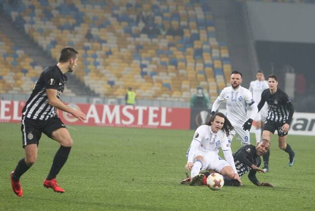 December 7, 2017 - Kiev, Ukraine - Dynamo s Mykola Shaparenko during the UEFA Europa League group stage football match between Dynamo Kyiv and FK Partizan in Kiev on December 7, 2017. Dinamo Kiev v Partizan - UEFA Europa League  - ZUMAn230 20171207_zaa_n230_603 Copyright: xSergiixKharchenkox