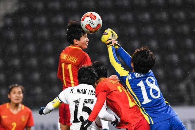 CHIBA, JAPAN - DECEMBER 08: Wang Shanshan 11 of China and goalkeeper Kim Myong Sun 18 of North Korea compete for the ball during the EAFF E-1 Women s Football Championship between China and North Korea at Fukuda Denshi Arena on December 8, 2017 in Chiba, Japan.  Copyright: xVCGx CFP111140206431 