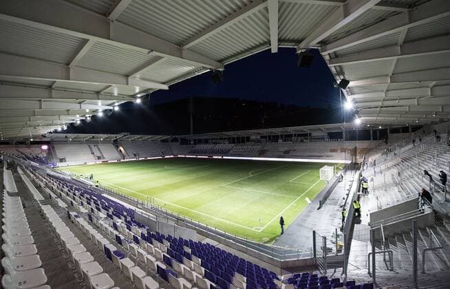 Fußball, Stadiongeschichte FC Erzgebirge Aue 08.12.2017, xfux, Fussball 2.Bundesliga, FC Erzgebirge Aue - SV Darmstadt 98, emspor emonline, v.l. Ansicht Uebrsicht Erzgebirgsstadion Arena Stadion Innenraum Rasen Feld Spielfeld Aue