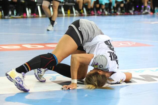 Germany Deutschland vs. Netherlands Niederlande, 08.12.2017 23rd IHF Women s Handball World Championship WM Weltmeisterschaft Germany 2017, Preliminary round, Group D, Germany vs. Netherlands, Arena Leipzig. Handball Weltmeisterschaft der Frauen, Vorrunde, Gruppe D, Deutschland vs. Niederlande, Holland. Im Bild: Angie Geschke ( 26, GER).
