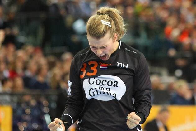 Germany Deutschland vs. Netherlands Niederlande, 08.12.2017 23rd IHF Women s Handball World Championship WM Weltmeisterschaft Germany 2017, Preliminary round, Group D, Germany vs. Netherlands, Arena Leipzig. Handball Weltmeisterschaft der Frauen, Vorrunde, Gruppe D, Deutschland vs. Niederlande, Holland. Im Bild: Torwart, Keeper, Tess Wester ( 33, NED), Jubel.