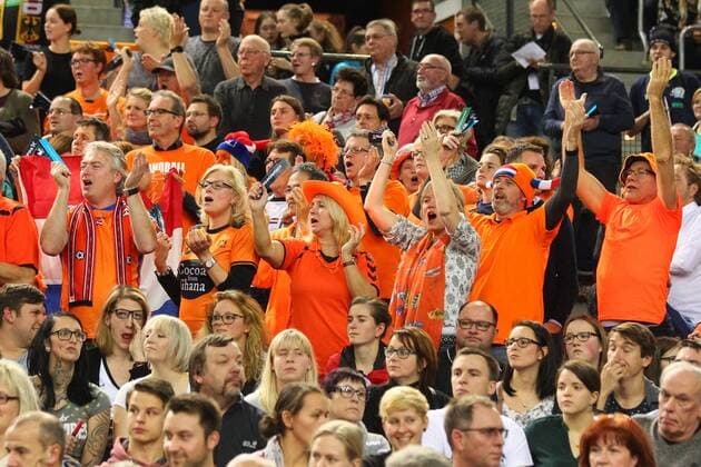 Germany Deutschland vs. Netherlands Niederlande, 08.12.2017 23rd IHF Women s Handball World Championship WM Weltmeisterschaft Germany 2017, Preliminary round, Group D, Germany vs. Netherlands, Arena Leipzig. Handball Weltmeisterschaft der Frauen, Vorrunde, Gruppe D, Deutschland vs. Niederlande, Holland. Im Bild: Fans, Zuschauer, Supporter, Spectators.