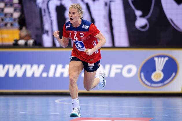 Handball, WM Damen, Norwegen - Schweden 171208 Norges Veronica Egebakken Kristiansen jublar i matchen mellan Norge och Sverige under handbolls-VM den 8 december 2017 i Bietigheim Bissingen. Copyright: CARLxSANDIN BB171208CS025