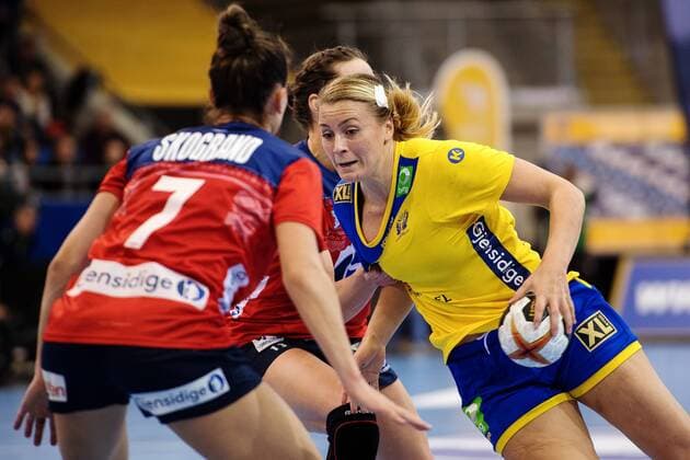 Handball, WM Damen, Norwegen - Schweden 171208 Sveriges Isabelle Gullden i matchen mellan Norge och Sverige under handbolls-VM den 8 december 2017 i Bietigheim Bissingen. Copyright: CARLxSANDIN BB171208CS035