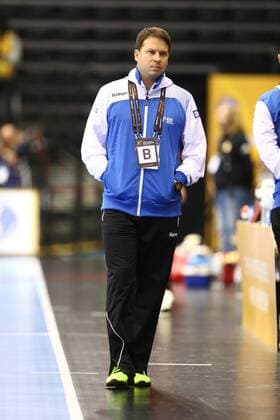 Salvador Krajncic (Trainer Slowenien) an der Seitenlinie, Spanien vs Slowenien, IHF Frauen Handball Weltmeisterschaft, 08.12.2017, Fotograf Neis Eibner Trier Copyright: xEibner-Pressefoto AlexanderxNeisx EP_ANS