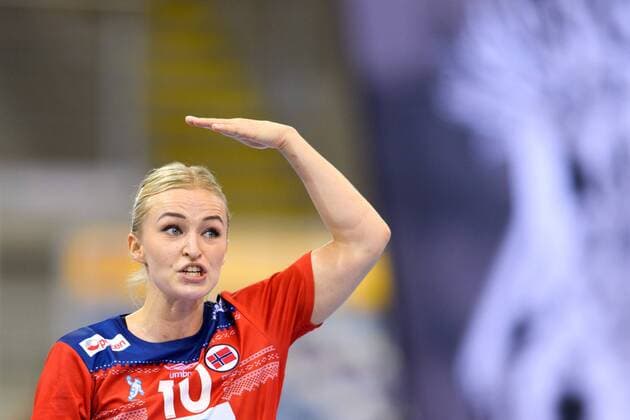 Bilder des Tages - SPORT 171208 Norges Stine Bredal Oftedal i matchen mellan Norge och Sverige under handbolls-VM den 8 december 2017 i Bietigheim Bissingen. Copyright: CARLxSANDIN BB171208CS145