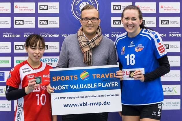 beste Spielerinnen des Matches: v.li.: An Saita (Schwarz-Weiß Erfurt, 10, Libero), Krista Marie DeGeest (VfB Suhl, 18); Most Valuable Player, Volleyball, 1. Bundesliga Frauen, Schwarz-Weiß Erfurt - VfB 91 Suhl Lotto Thüringen,