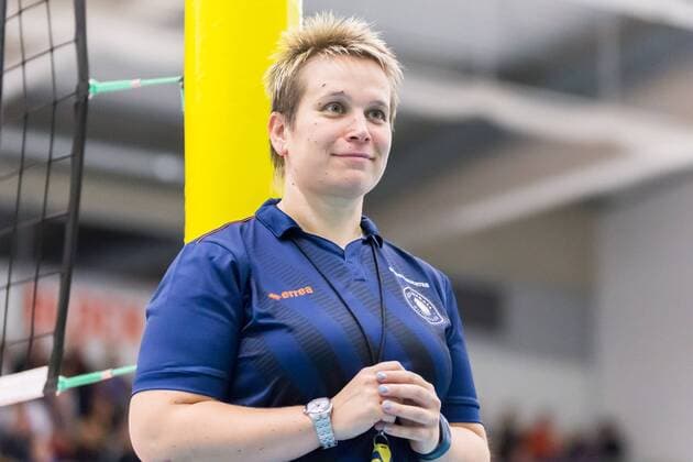 Schiedsrichterin, referee Janita Richter (Schiedsrichter 2, Referee 2), Volleyball, 1. Bundesliga Frauen, Schwarz-Weiß Erfurt - VfB 91 Suhl Lotto Thüringen,