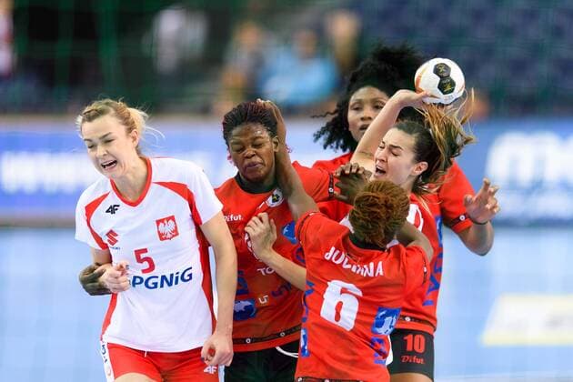 Handball, WM Damen, Polen - Angola 2017.12.10 Lipsk Pilka Reczna Mistrzostwa Swiata Niemcy 2017 Puchar Prezydenta Polska - Angola N z Kinga Achruk Foto Pawel Andrachiewicz PressFocus 2017.12.10 Lipsk Handball 23rd Women s World Championship WM Weltmeisterschaft 2017 President s Cup Poland - Angola Kinga Achruk Credit: Pawel Andrachiewicz PressFocus NEWSPIX.PL --- Newspix.pl FRANCE OUT!  20171210_PF_PA494