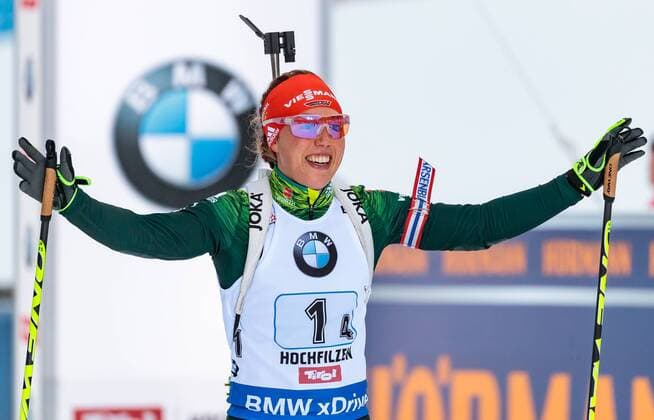 AUT, IBU Weltcup Biathlon, Hochfilzen 10.12.2017, Biathlonarena, Hochfilzen, AUT, IBU Weltcup Biathlon, Hochfilzen, Damen, Staffel, im Bild Laura Dahlmeier (GER) Laura Dahlmeier of Germany during women s Relay of BMW IBU Biathlon World Cup at the Biathlonarena in Hochfilzen, Austria on 2017 12 10. Hochfilzen Tirol Österreich *** AUT IBU World Cup Biathlon Hochfilzen 10 12 2017 Biathlon Arena Hochfilzen AUT IBU World Cup Biathlon Hochfilzen Womens relay in the picture Laura Dahlmeier GER Laura Dahlmeier of Germany during womens Relay of BMW IBU Biathlon World Cup at the Biathlon Arena in Hochfilzen Austria on 2017 12 10 Hochfilzen Tirol Austria